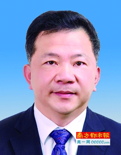 dcga012713_b.jpg