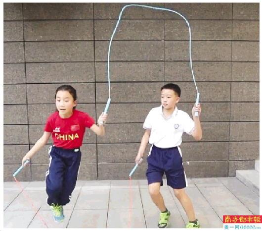 广州小学生花样跳绳视频看晕网友