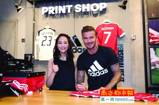 阿迪达斯全球首家足球旗舰店正式于广州天河城