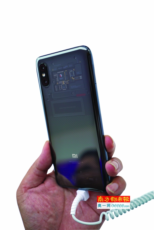 史上最大发布会小米8探索版秀三个第一