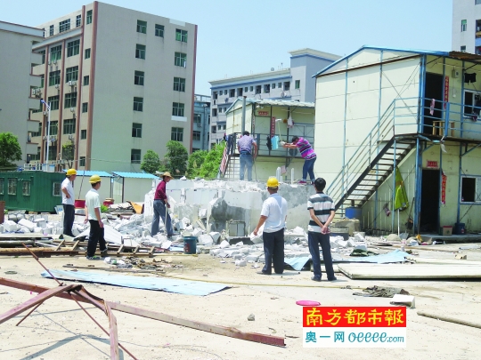 坂田街道总人口_夜晚街道图片