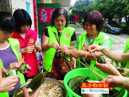 端午节到了,坪山区各街道各社区纷纷举办节日活动,广邀街坊参与