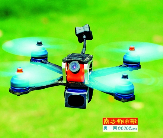 f1赛车_f1 收入(3)