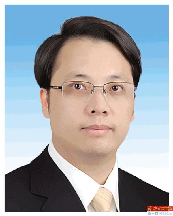 中共广东省第十三届委员会常委简历